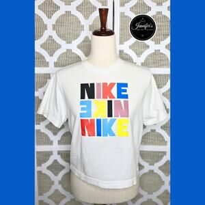 Nike Girls White Loose Fit Colorful Logo Short Sleeve T-Shirt Size M